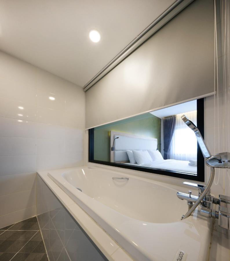 Prime Square Hotel Чиангмай Екстериор снимка