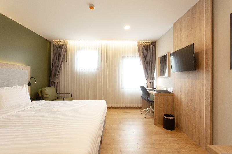 Prime Square Hotel Чиангмай Екстериор снимка