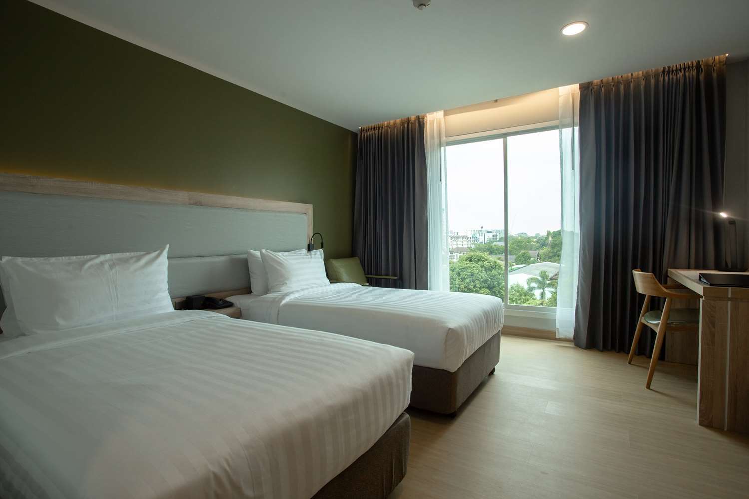 Prime Square Hotel Чиангмай Екстериор снимка